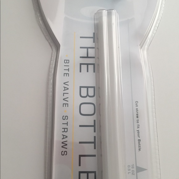 CamelBaK The Bottle Bite Valve and Straws - Picture 3 of 7